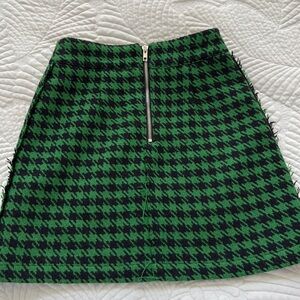 Fully lined Wool checkered Green Black mini skirt Size XS